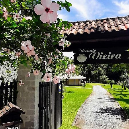 Recanto Vieira Praia Do Estaleiro Balneário Camboriú Eksteriør billede